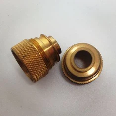 บุช Tapper ทองเหลืองเหยียบอะไหล่ Knurling